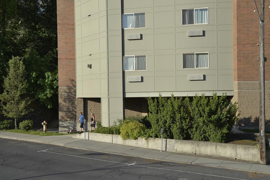 The Madison Inn スポーケン エクステリア 写真