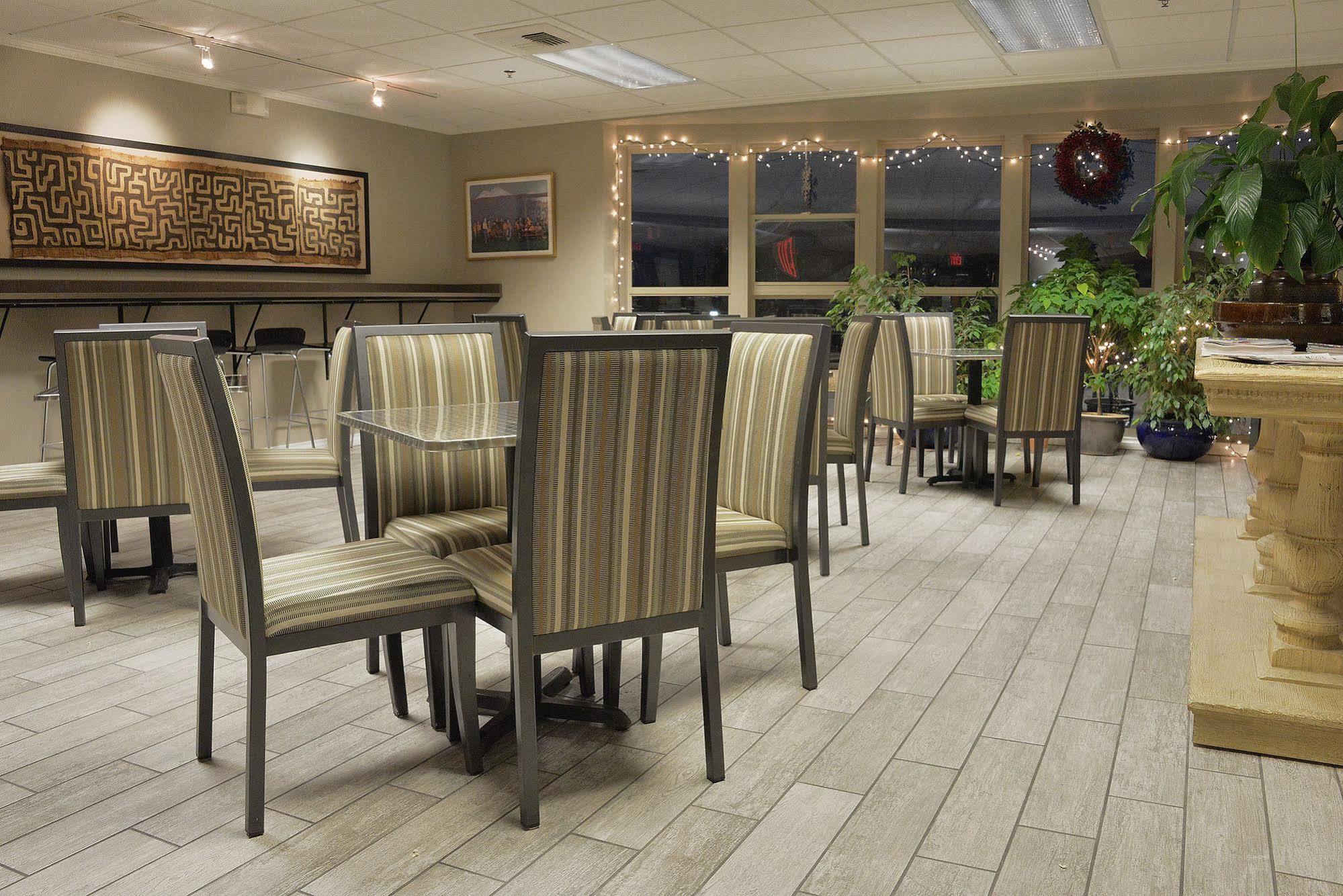 The Madison Inn スポーケン エクステリア 写真